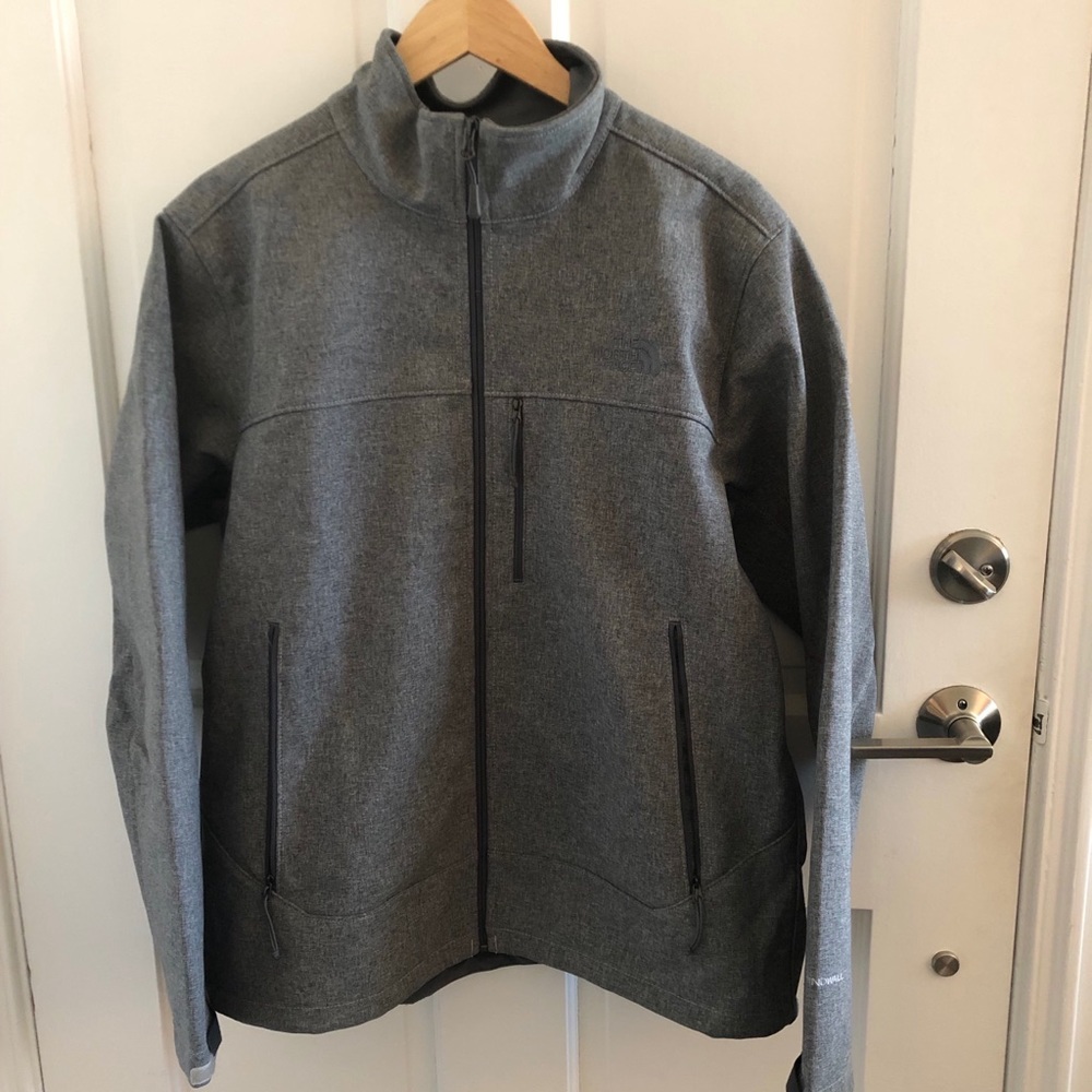 Men’s North Face jacket